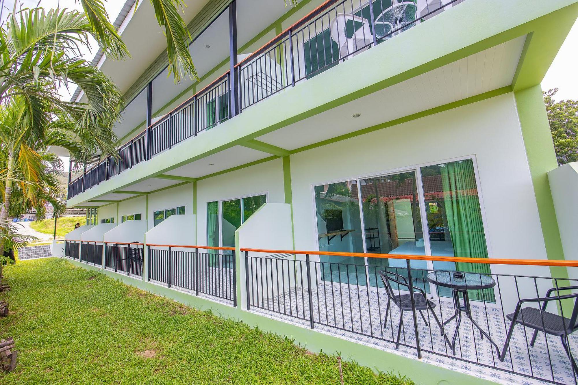Karon Hotel At 22 Exterior photo