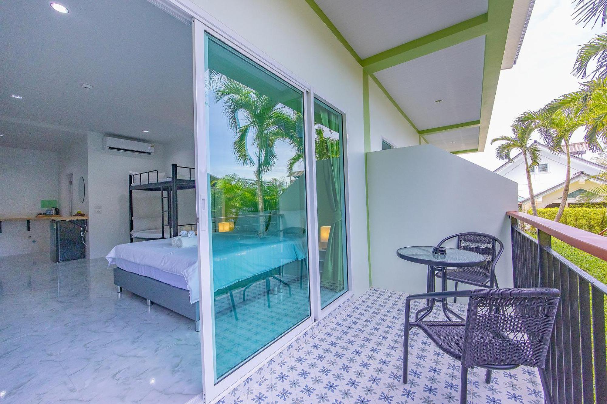 Karon Hotel At 22 Exterior photo